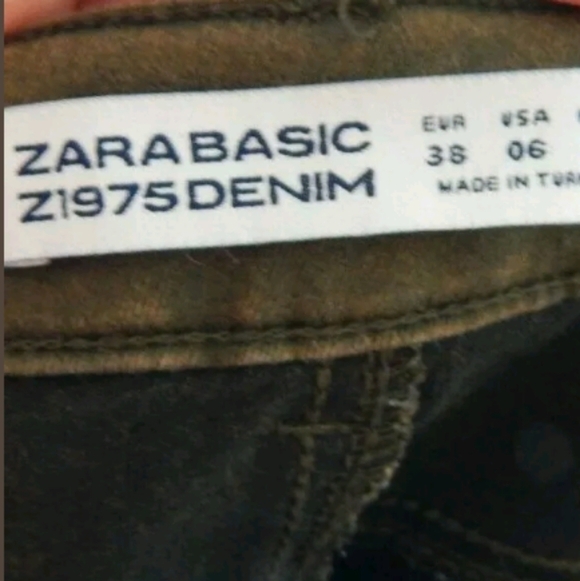 Zara Basic Olive Green Frayed Hem Skinny Jeans - Picture 3 of 3
